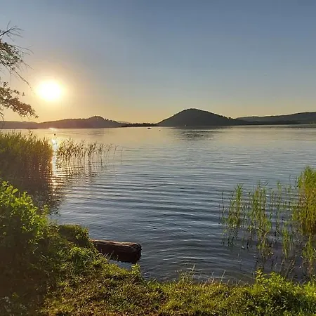 Kousek Od Jezera Apartment *