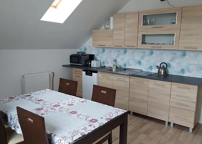 Kousek Od Jezera Apartament